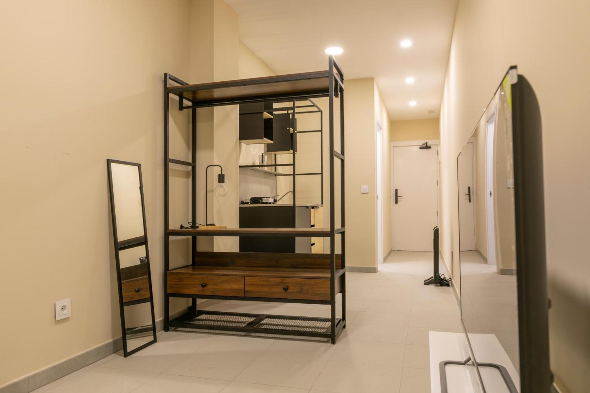 Homeabout Smart Rooms Tetuan - Sin Recepcion *