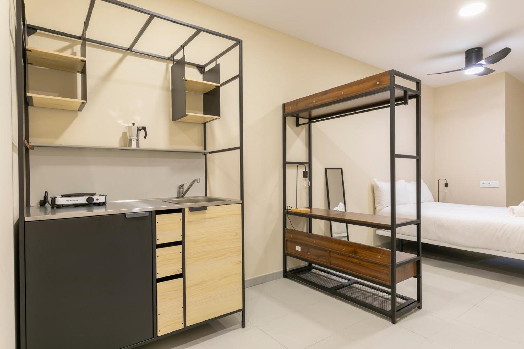 Homeabout Smart Rooms Tetuan - Sin Recepcion