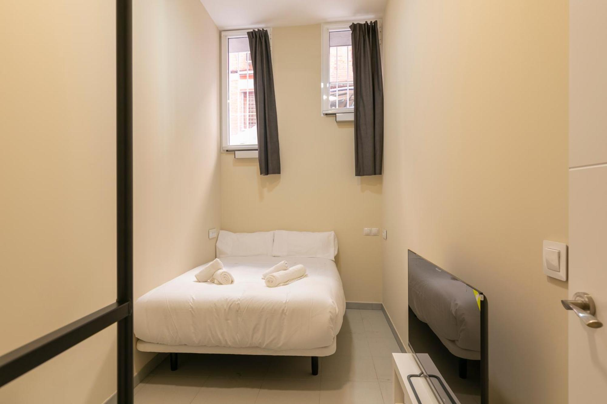 Homeabout Smart Rooms Tetuan - Sin Recepcion Appartamento Madrid