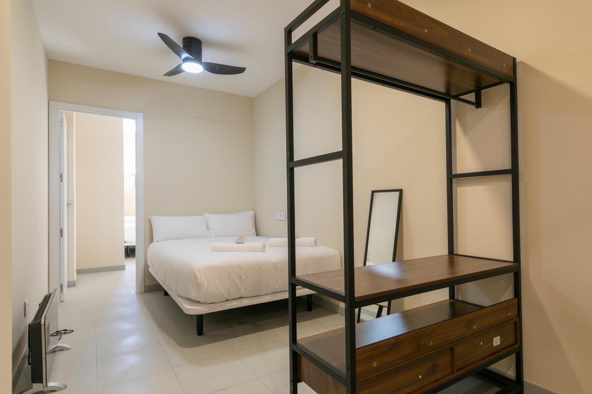 Homeabout Smart Rooms Tetuan - Sin Recepcion * Madrid