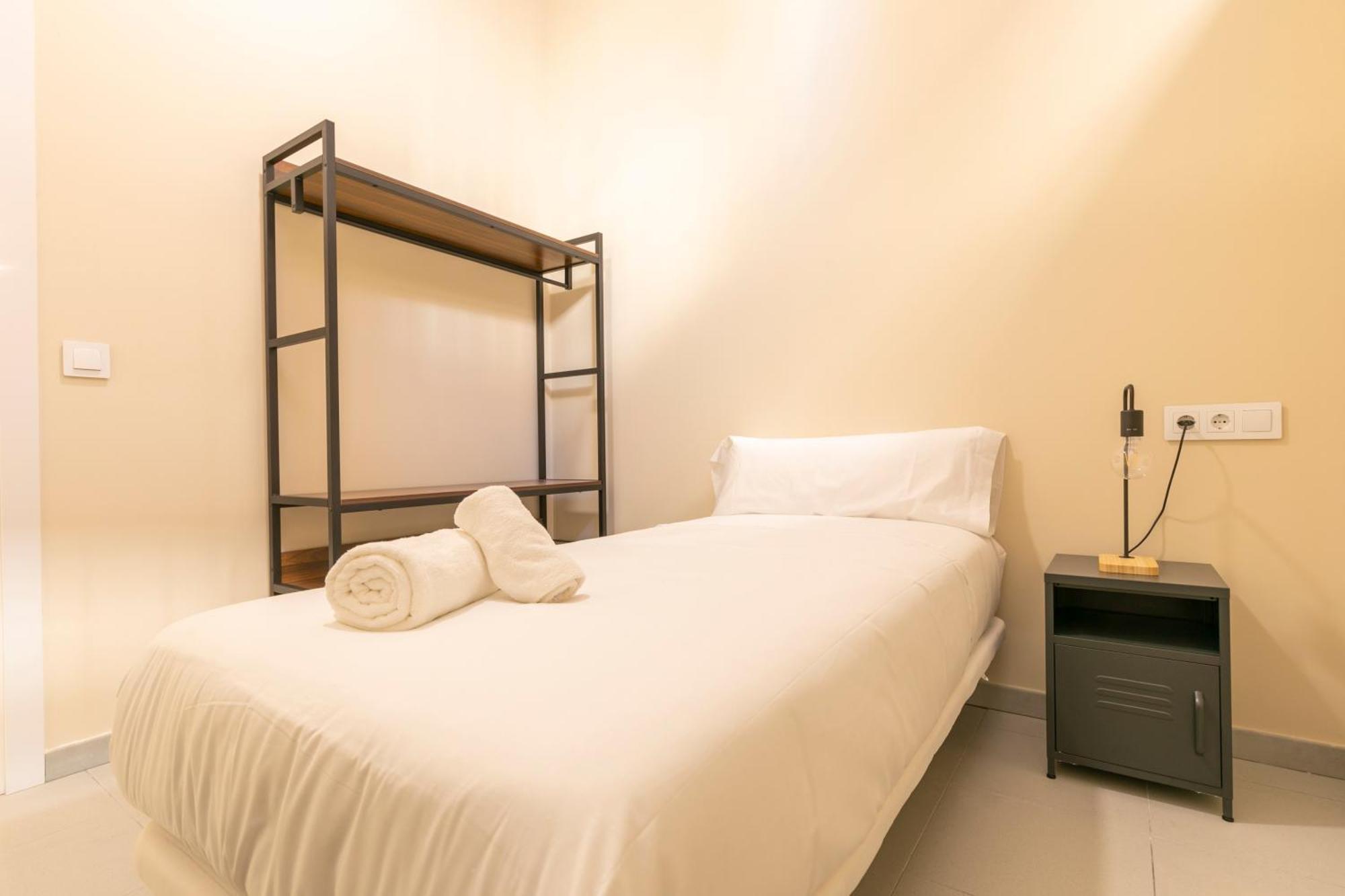 Homeabout Smart Rooms Tetuan - Sin Recepcion Appartamento *
