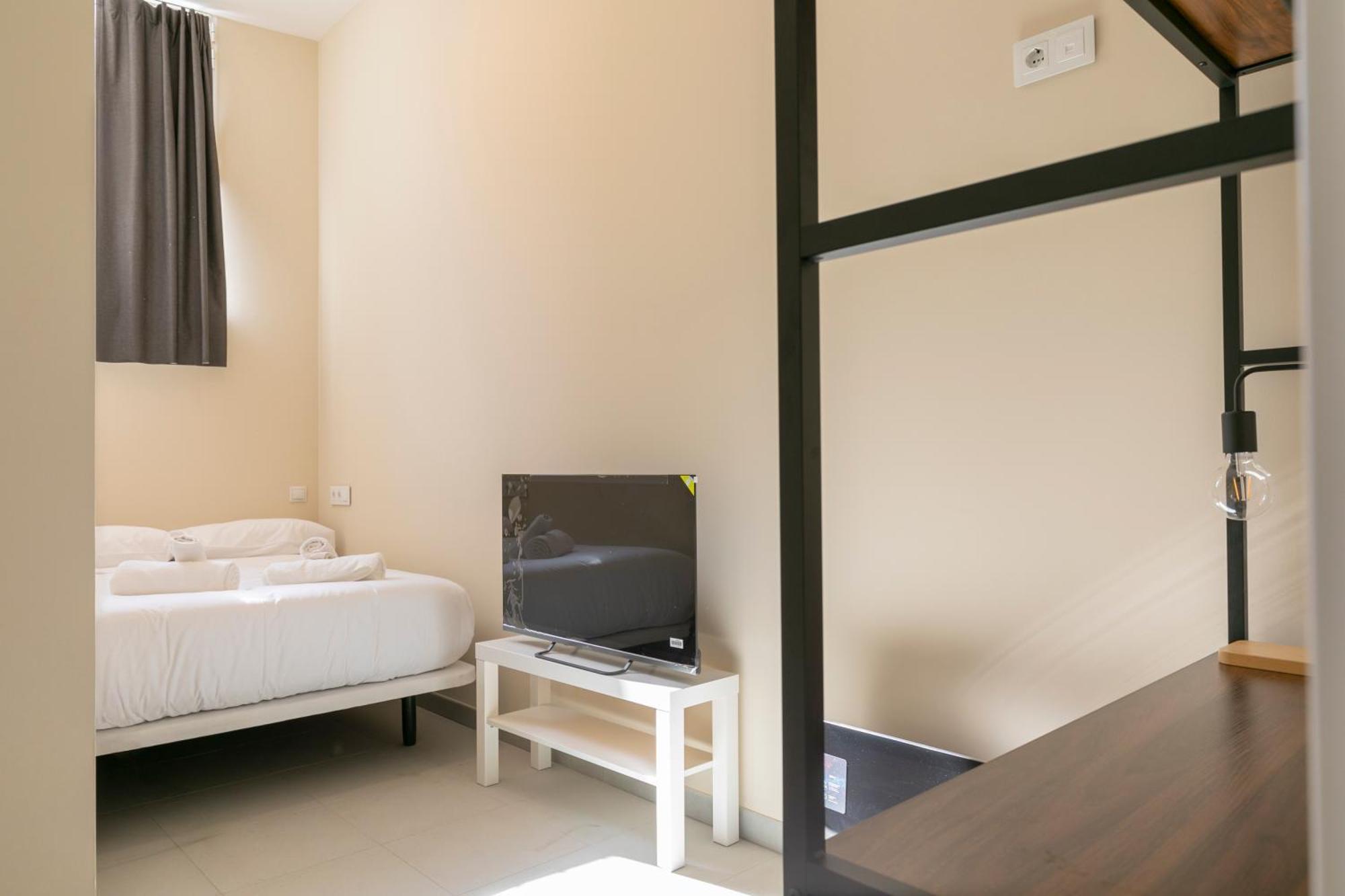 Homeabout Smart Rooms Tetuan - Sin Recepcion *