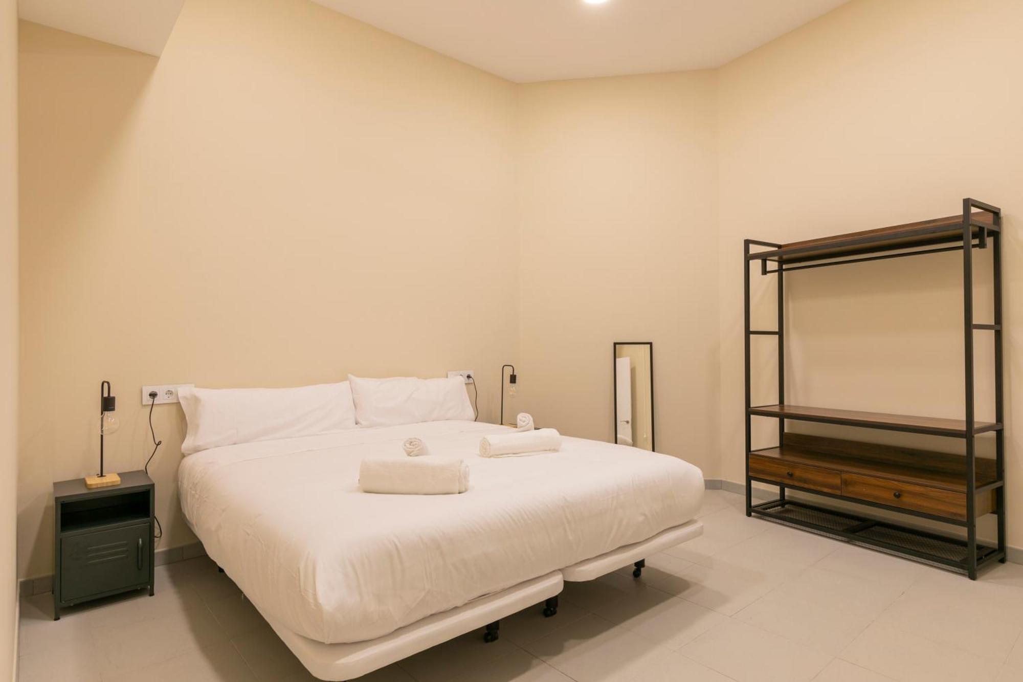 Appartamento Homeabout Smart Rooms Tetuan - Sin Recepcion Madrid